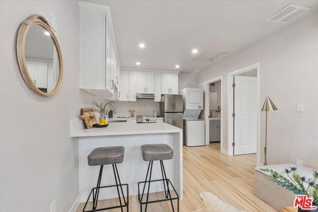3726 W 59th Street, Los Angeles, CA 90043