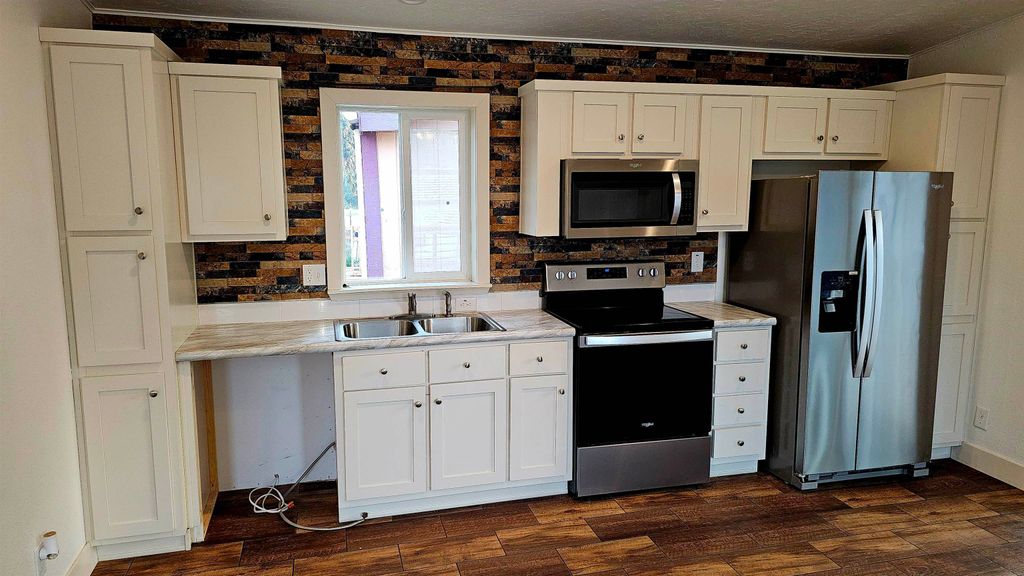 5 Columbia Dr, Kettle Falls, WA 99141 photo 2