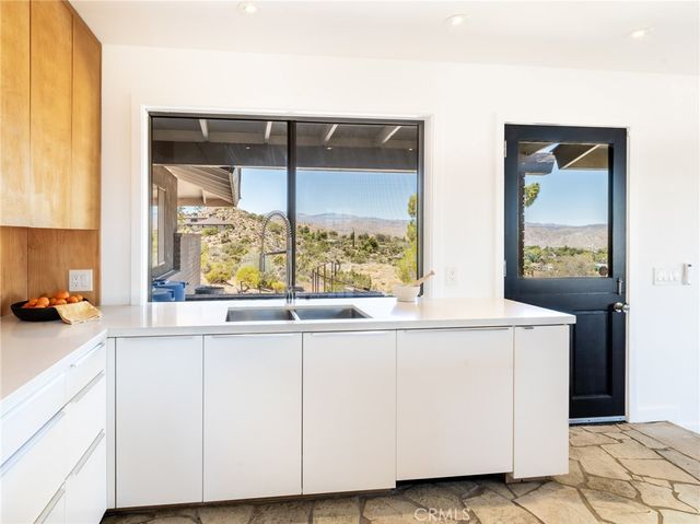 8708 Sage, Yucca Valley, CA 92284