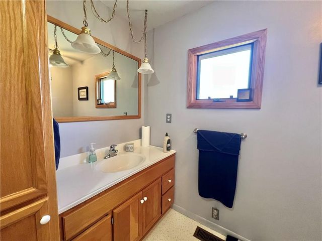 403 8th Street, Rushville, MO 64484