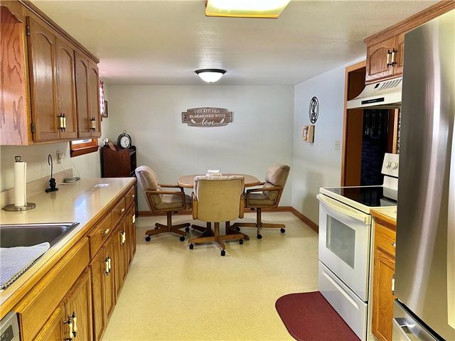 403 8th Street, Rushville, MO 64484