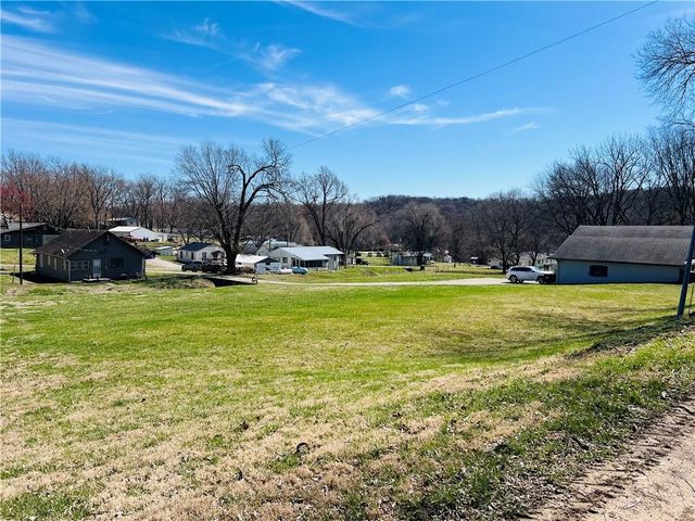 403 8th Street, Rushville, MO 64484