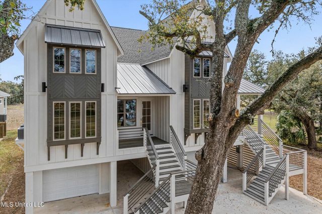 115 E 5th Street, A, Long Beach, MS 39560