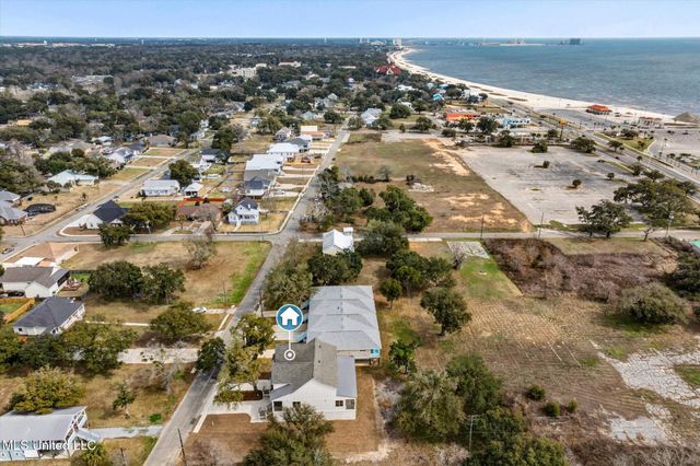 115 E 5th Street, A, Long Beach, MS 39560