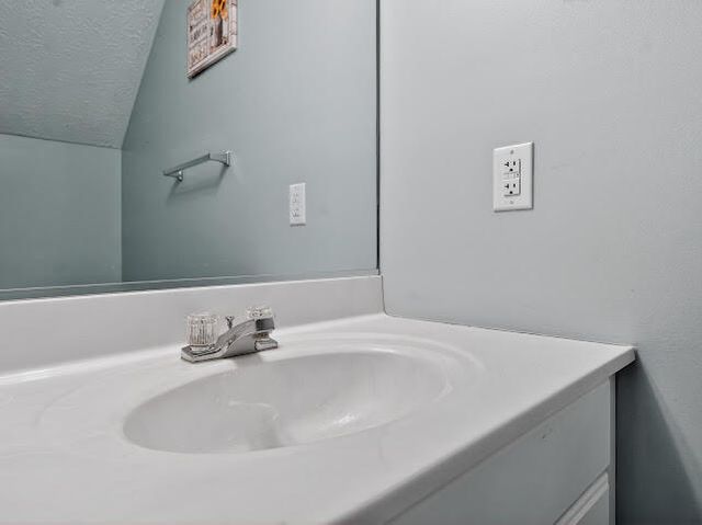 502 Tecumseh Trail B, Versailles, KY 40383