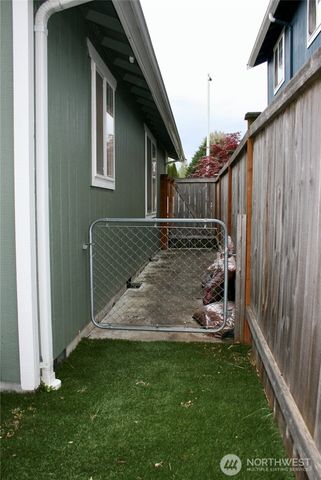 6412 79th Place NE, Marysville, WA 98270