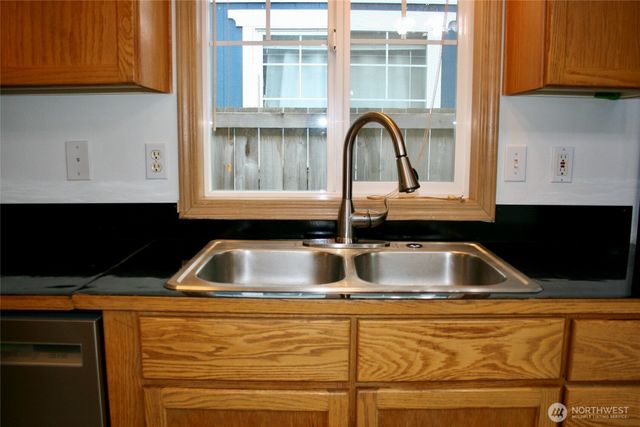 6412 79th Place NE, Marysville, WA 98270