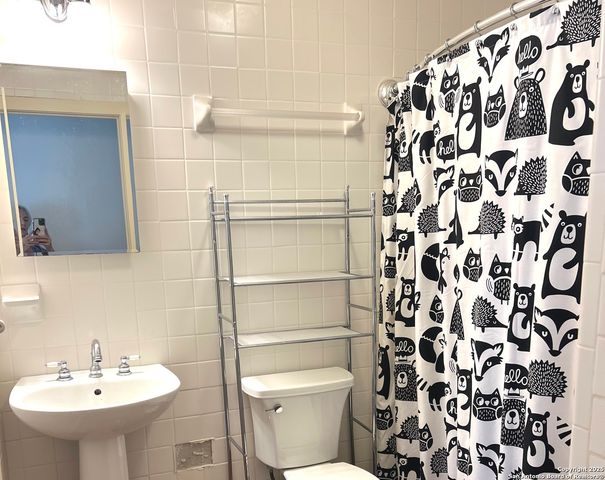 545 Highgate Dr., Bandera, TX 78003