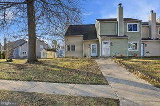 159 E GREEN VALLEY CIR, Newark, DE 19711