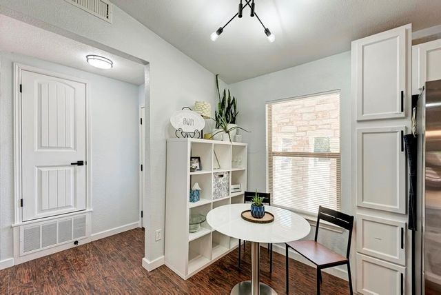 2209 N Celia DR, Cedar Park, TX 78613
