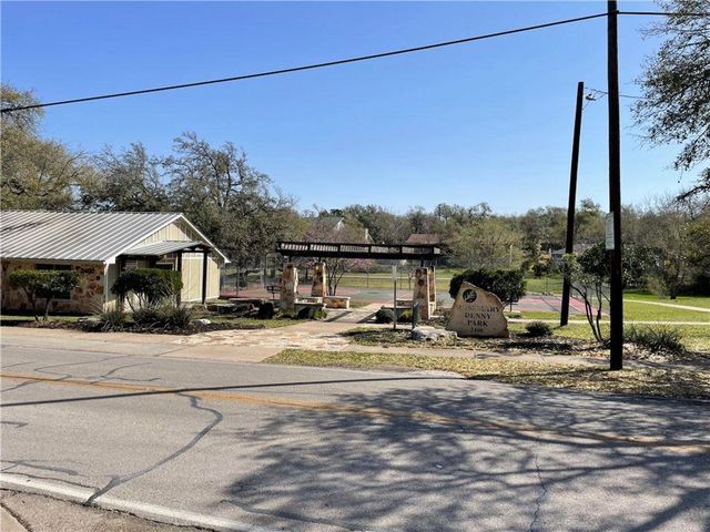 2209 N Celia DR, Cedar Park, TX 78613