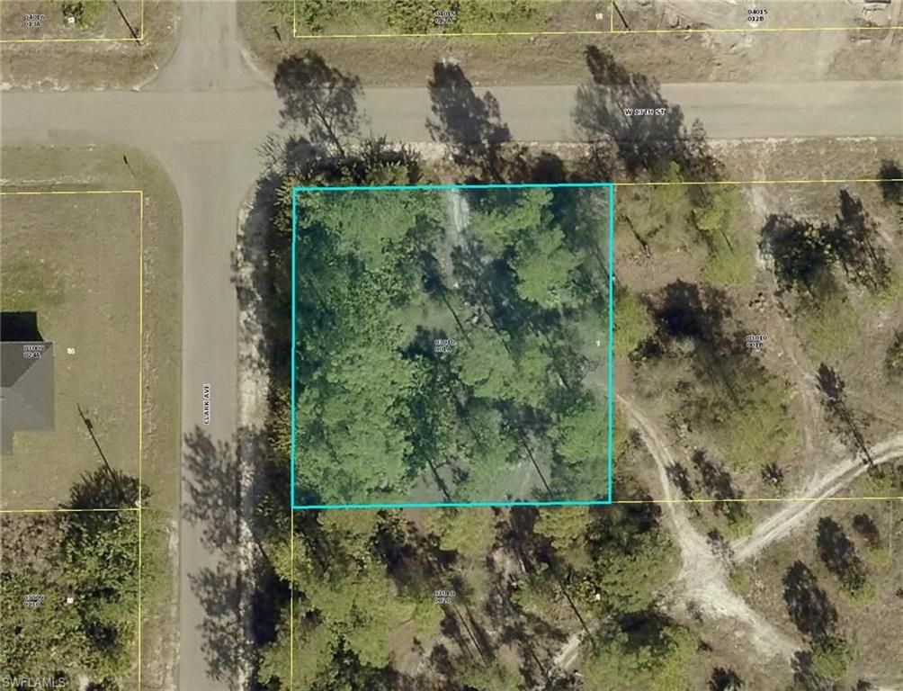 1307 W 13th ST, Lehigh Acres, FL 33972