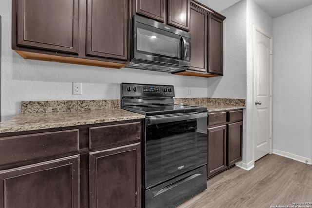 6122 Lakefront, San Antonio, TX 78222