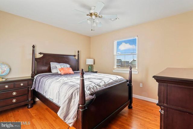 1019 S GREEN ST, Tuckerton, NJ 08087