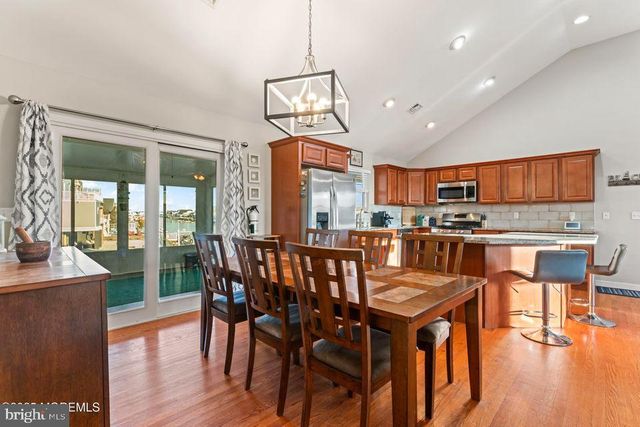 1019 S GREEN ST, Tuckerton, NJ 08087