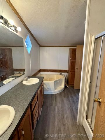 33900 S 4220 Road, Inola, OK 74036