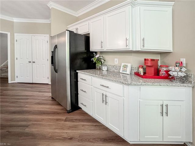 2485 Windy Pines BND, Virginia Beach, VA 23456