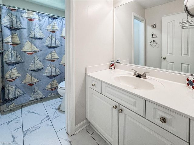 2485 Windy Pines BND, Virginia Beach, VA 23456