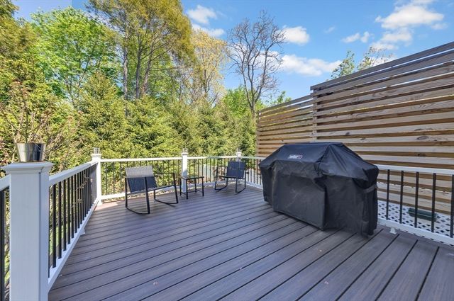122 Milton St 122, Dedham, MA 02026