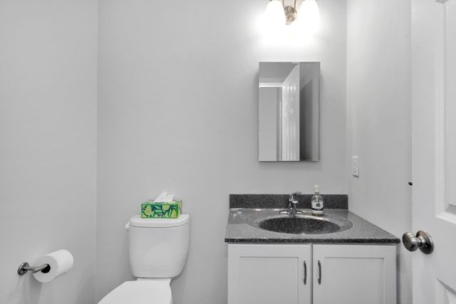 122 Milton St 122, Dedham, MA 02026