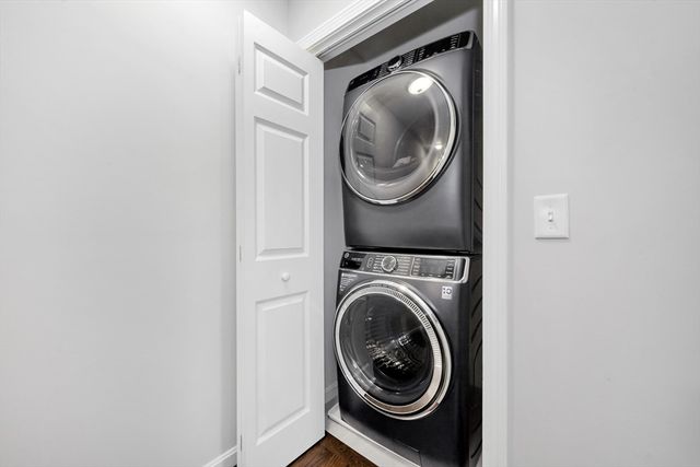 122 Milton St 122, Dedham, MA 02026