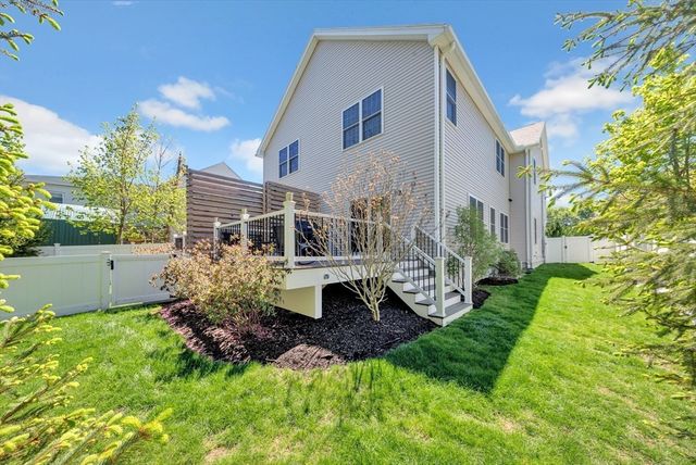 122 Milton St 122, Dedham, MA 02026
