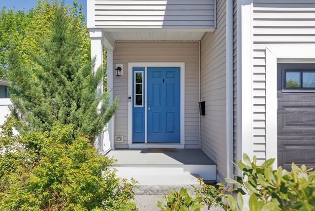 122 Milton St 122, Dedham, MA 02026