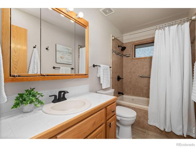 1639 Francis Way, Longmont, CO 80501