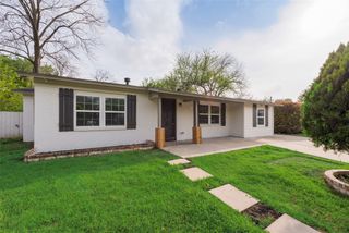 1104 Belvedere Drive, Arlington, TX 76010