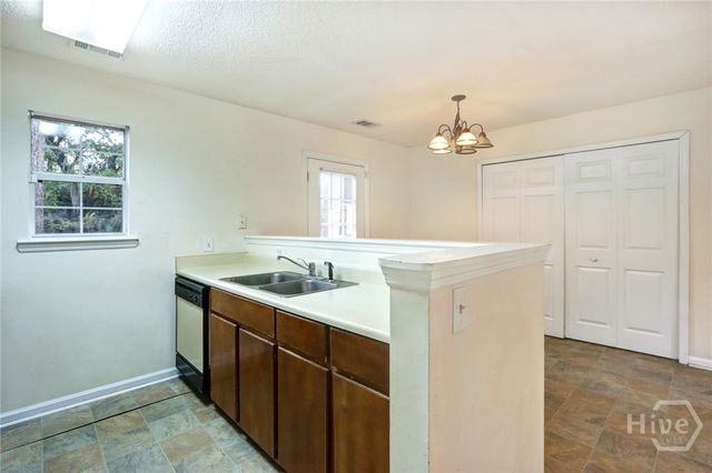 20 Lansing Avenue A, Savannah, GA 31406