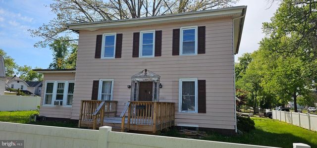 222 N EAST AVE, Vineland, NJ 08360