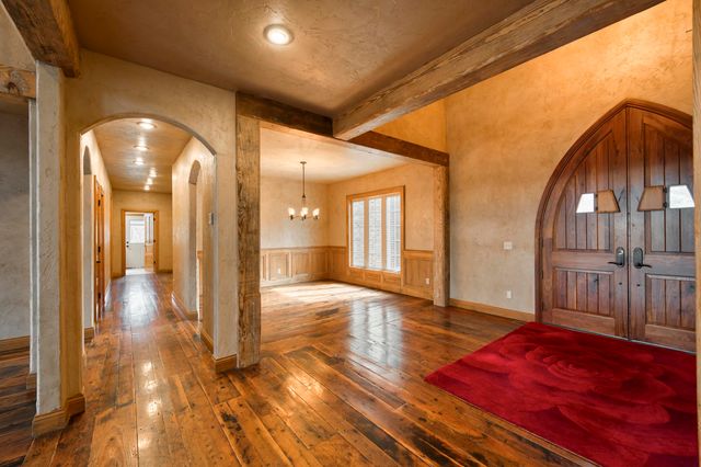 1661 N Old Burr Oak Court, Nixa, MO 65714