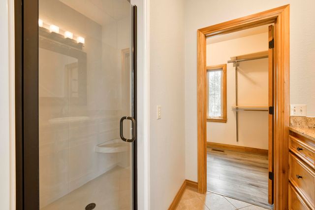 1661 N Old Burr Oak Court, Nixa, MO 65714