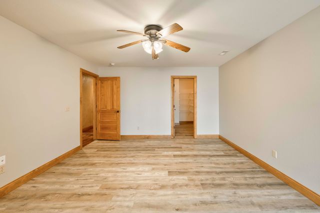 1661 N Old Burr Oak Court, Nixa, MO 65714