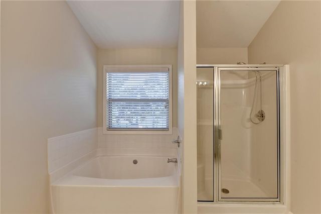 522 Suwanee Oaks Drive, Suwanee, GA 30024