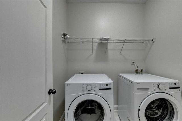 522 Suwanee Oaks Drive, Suwanee, GA 30024