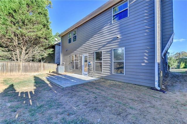 522 Suwanee Oaks Drive, Suwanee, GA 30024