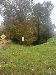 01 Brookneal Dr, Hopewell, VA 23860