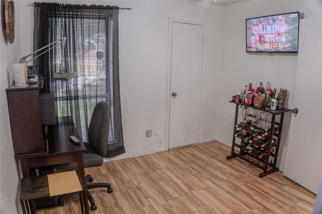 11954 Welshpool Glen Drive, Houston, TX 77066