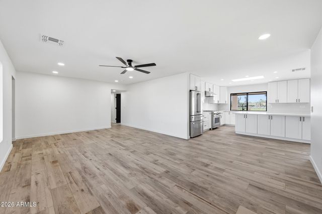 1124 N VILLA NUEVA Drive, Litchfield Park, AZ 85340