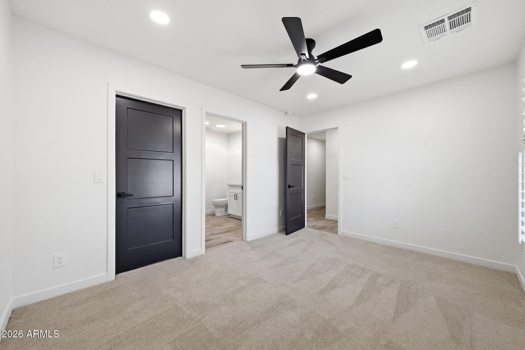 Image 26 of property listing at 1124 N VILLA NUEVA Drive, Litchfield Park, AZ 85340