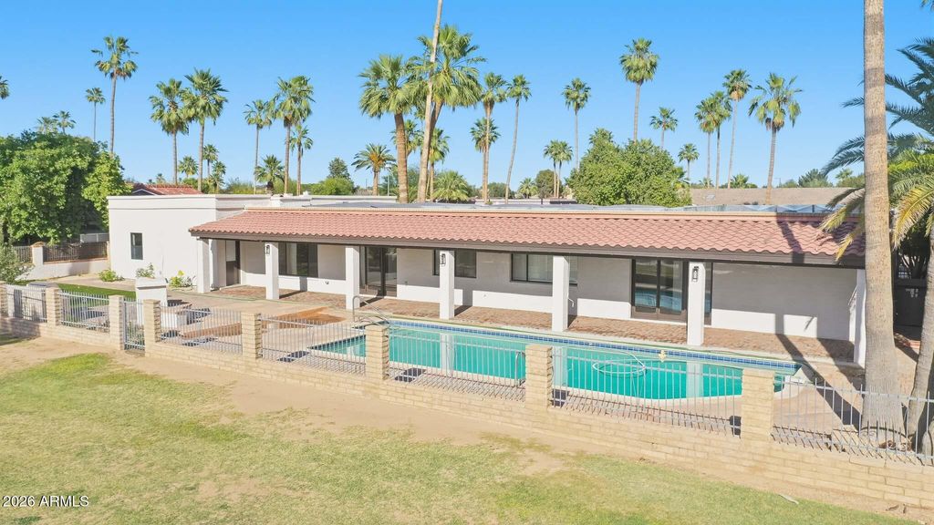 Image 42 of property listing at 1124 N VILLA NUEVA Drive, Litchfield Park, AZ 85340