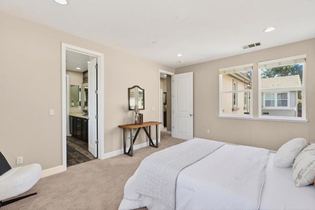 3279 La Rochelle Way, San Jose, CA 95135