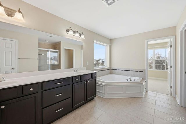 7142 Woodberry Drive, Fairfield Twp, OH 45011