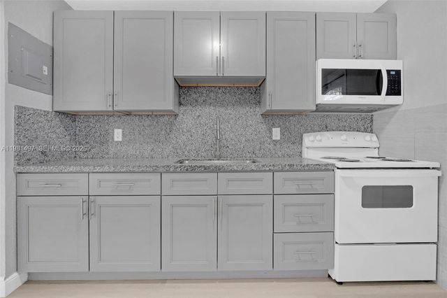 369 Phippen Waiters Rd 1-2, Dania Beach, FL 33004