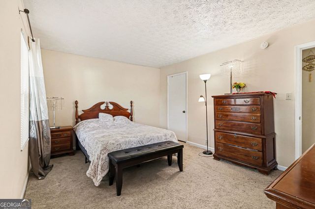 3049 Meadow Wood Court, Lawrenceville, GA 30044