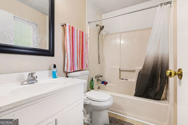 3049 Meadow Wood Court, Lawrenceville, GA 30044