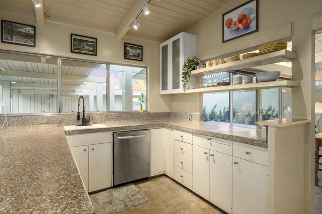 5306 N Sequoia Drive, Fresno, CA 93711