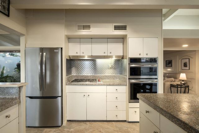5306 N Sequoia Drive, Fresno, CA 93711