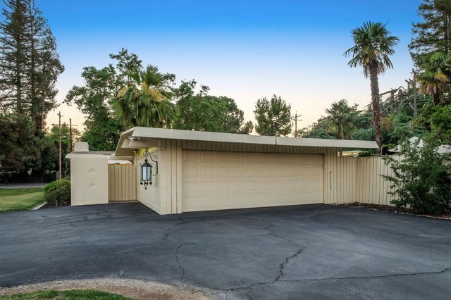 5306 N Sequoia Drive, Fresno, CA 93711